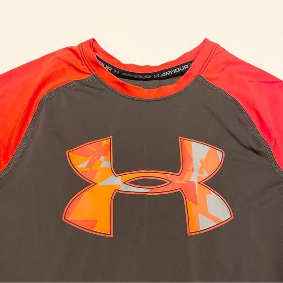 Under Armour Shirt Youth Large Heatgear Fitted Tshirt - Picture 2 of 16